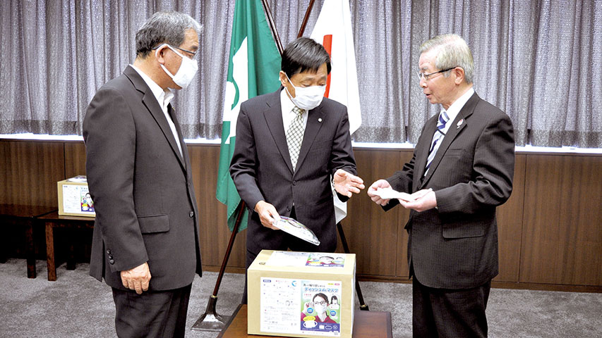 民生委員へマスク