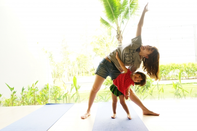 親子ヨガ教室