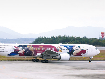 空飛ぶミッキーマウス