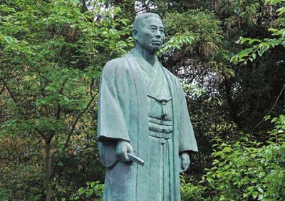 ミニクイズ三浦仙三郎　銅像ai