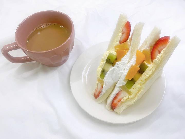 フレスコサンドカフェのフルーツサンドサムネイル