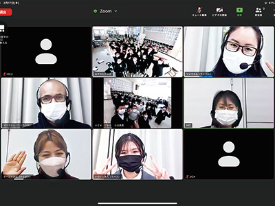 JICA研修員と三永小児童が交流したオンラインの画面（撮影・林）