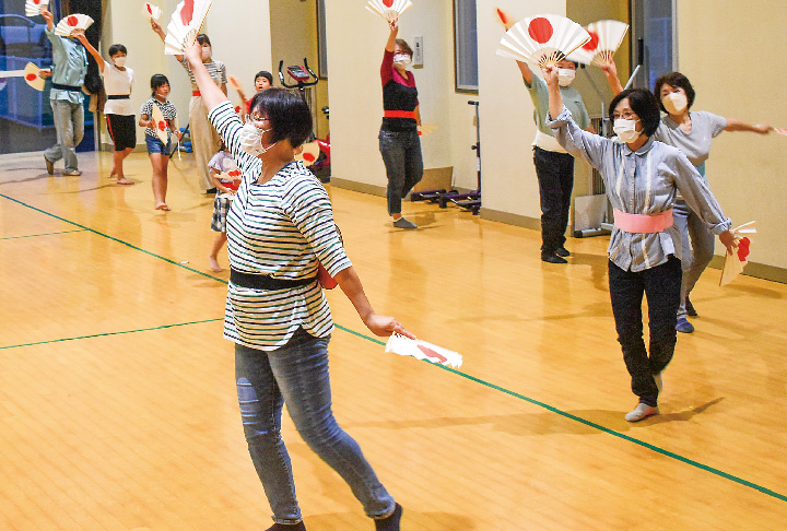 吉土実保存会　伝統の盆踊り継承へ　体験教室を開催