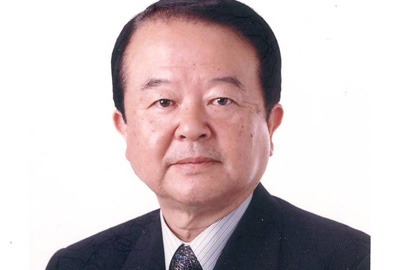 菅川 健二氏