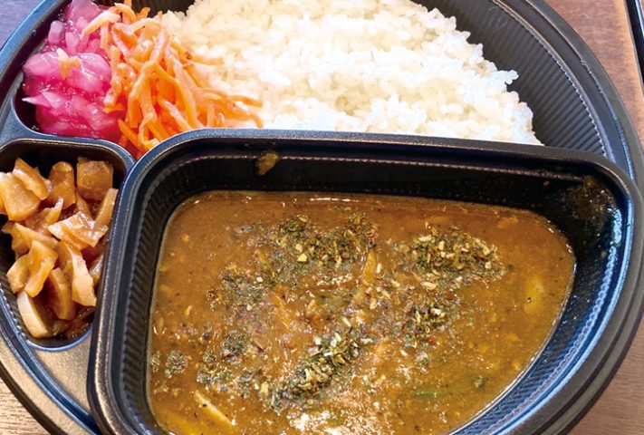 SABAとごぼうのスパイスカレー
