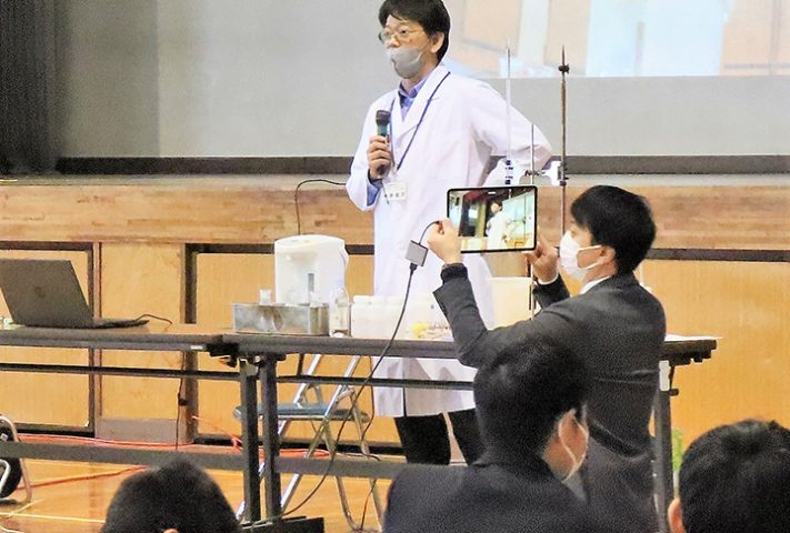 賀茂高で講師を招き授業