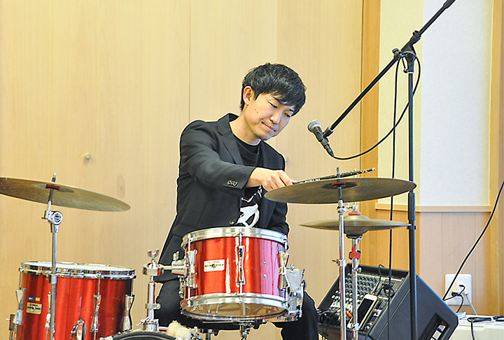 プロドラマー 山口圭一さん