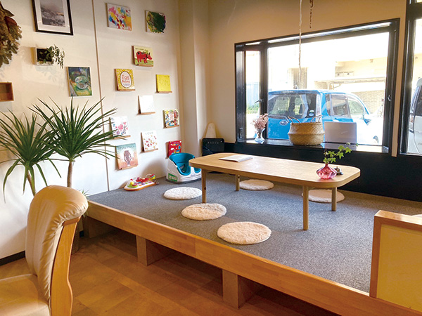 cafeオウル_座敷席