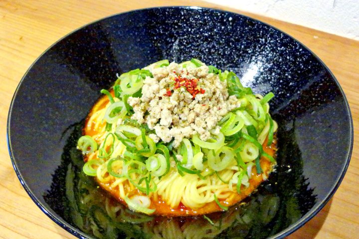 颯爽の汁なし担々麺