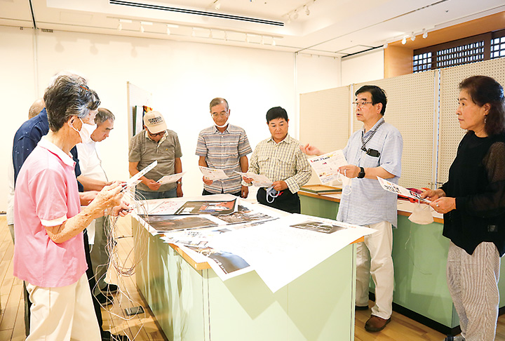 イベント内容の確認を進める企画委員会のメンバー（撮影・山北）
