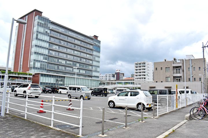 東広島市役所駐車場