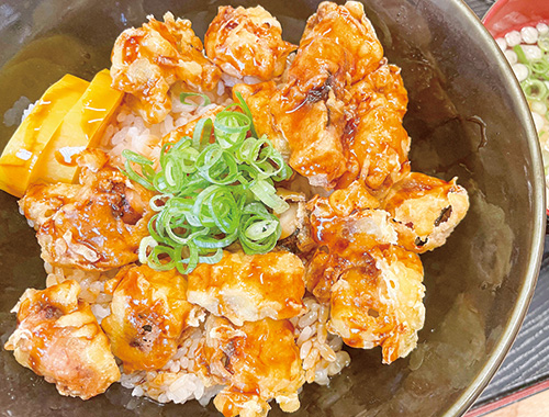 サクサク衣で甘辛タレの「たこ天丼」700円