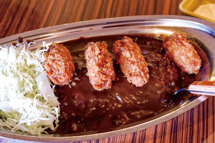 【イチオシ】カキフライカレー(1日10食限定)
小盛り1000円 中盛り1050円 大盛り1200円 特大1350円