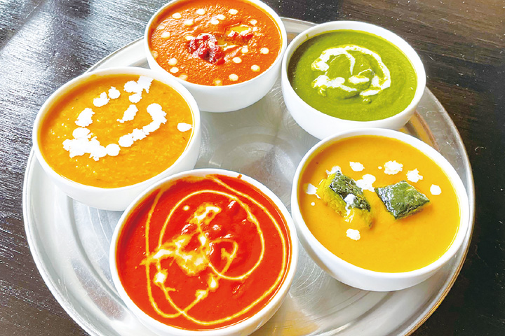 【イチオシ】3種カレーセット 1,300円