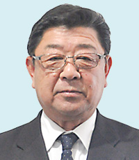 岡田育三氏