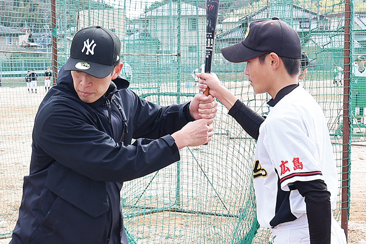 カープOBが中央中で野球教室