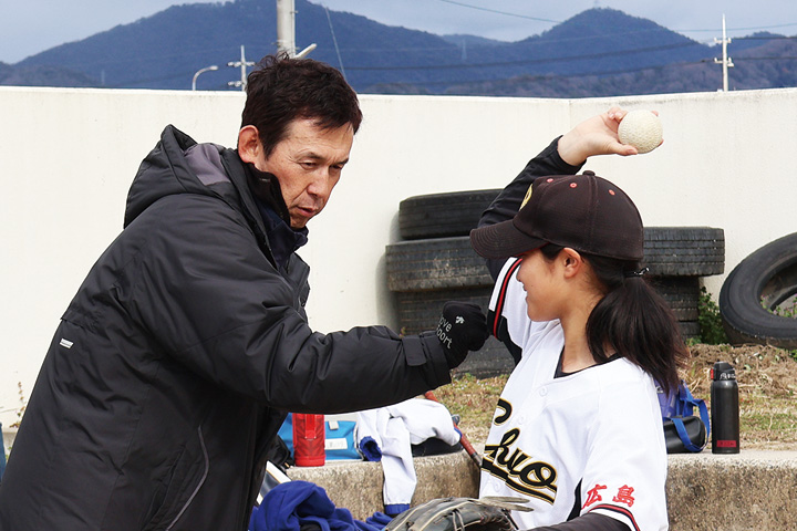 カープOBが中央中で野球教室