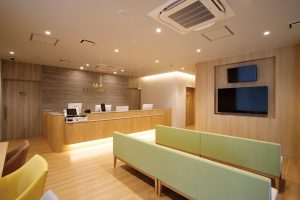 西条すこやか内科の受付