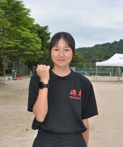 中学女子1500㍍優勝