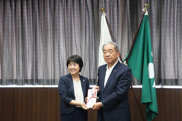 東広島WLCが東広島市に窓口サービス用封筒を寄付