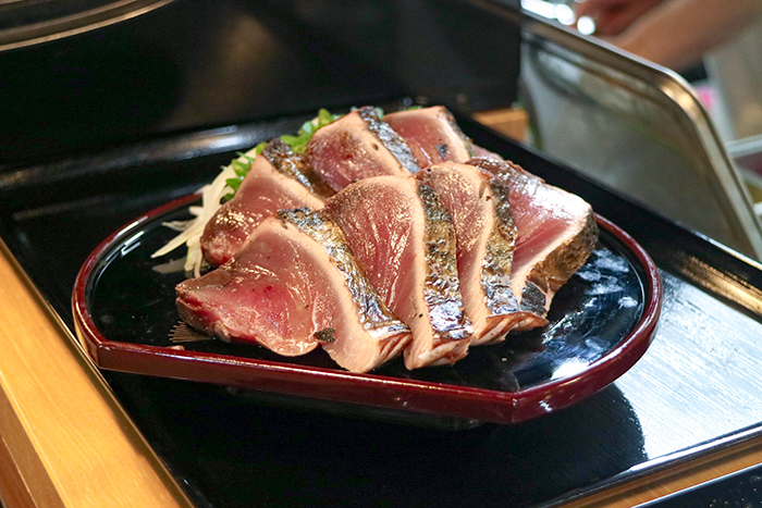 居酒屋一平_定食カツオ8切