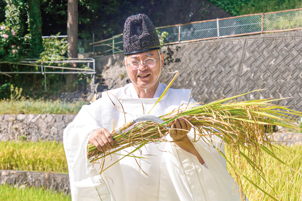新米に感謝　抜穂祭