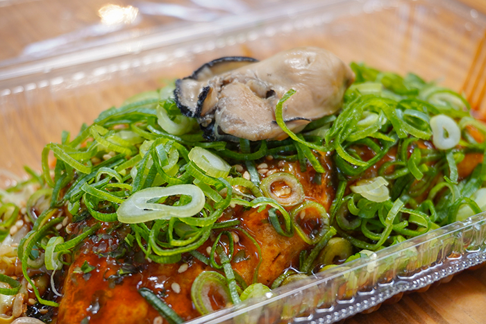 シャキシャキのサムライねぎに、プリプリの安芸津のカキがトッピング