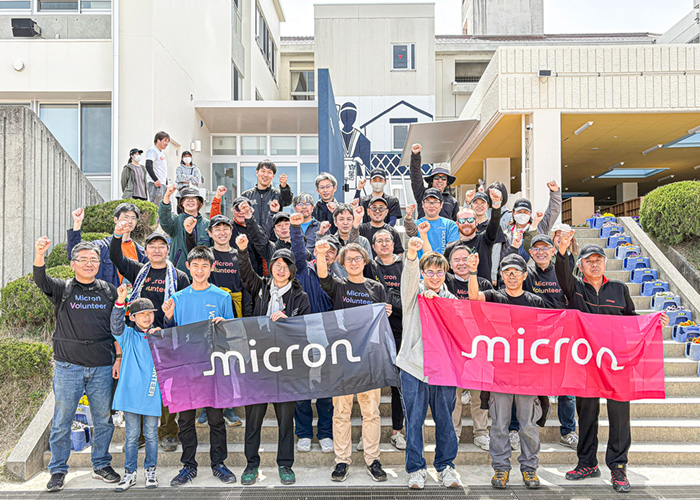 東広島市内のボランティア活動（黒瀬川や鏡山公園の清掃など）