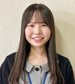 総務部デジタル推進課　大久保春菜