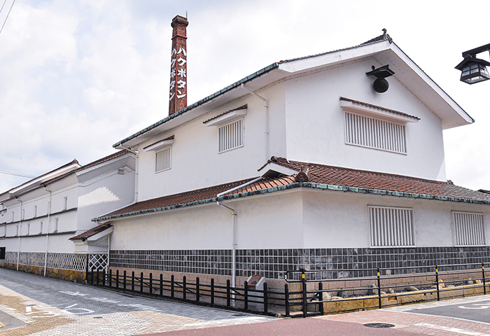 「嘉登屋」の屋号で酒造りを始めたとされる延宝蔵