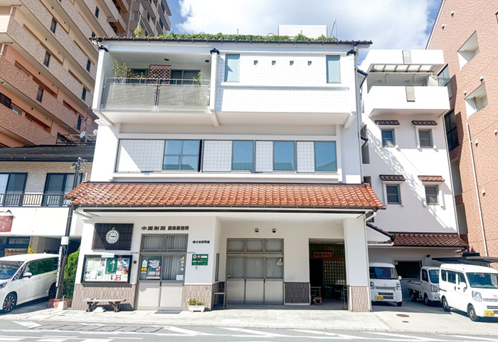 地域との関わりを大切にする小泉新聞舗