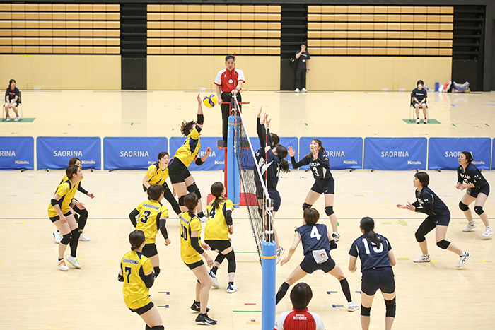 決勝戦・所沢若松クラブとの対戦（提供写真）