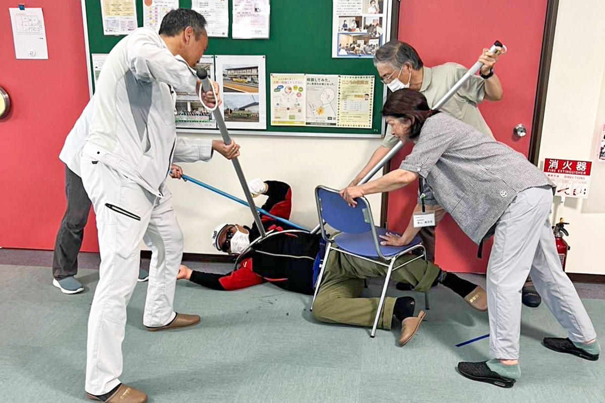 防犯意識を高める　原地域センターで不審者対応訓練　原自治協議会防犯防災部会