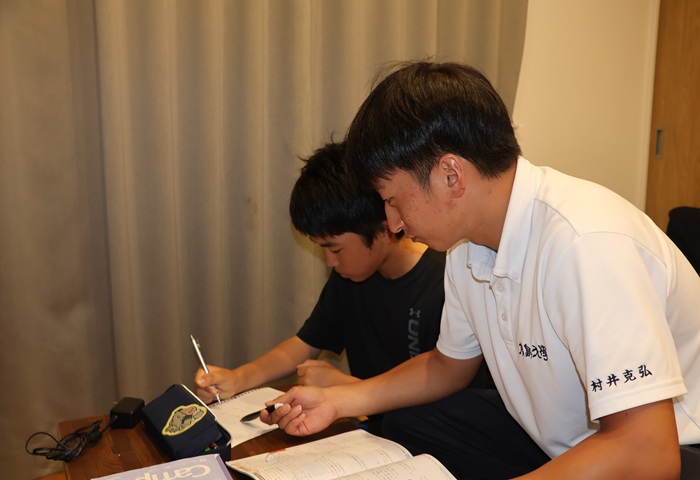 “授業”よりも“目標達成する力”を身に付ける　文武両道塾「道標」が開校　広大生が指導