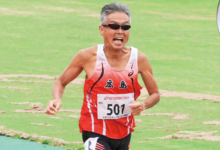 日本マスターズ陸上・1500ｍで力走した木村さん（提供写真）