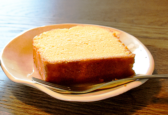 「珈琲屋さむたいむ」のジャズを聴きながら味わう手作りスイーツ
