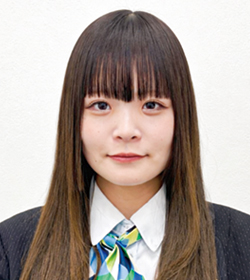 お客さまサポート課 村上 愛結