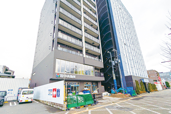 整備の進む中央地所西条駅前ビル（提供写真）